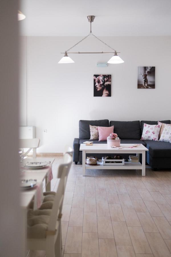 Velanidia Apartments Plataria Luaran gambar
