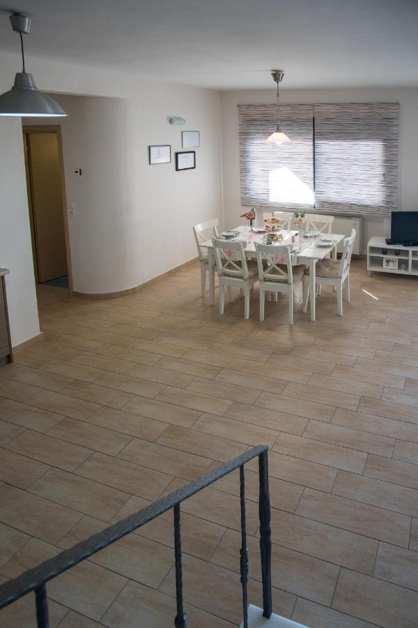 Velanidia Apartments Plataria Luaran gambar